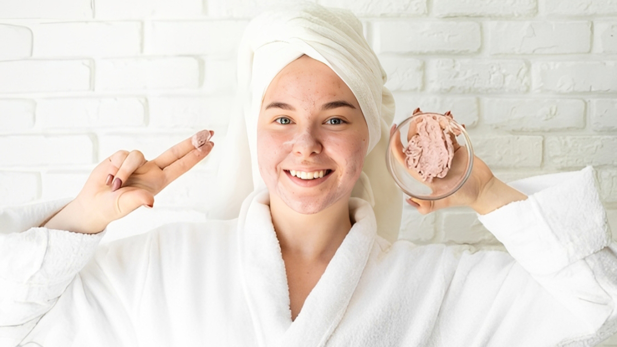 How To Make A Hydrating Winter Face Scrub At Home