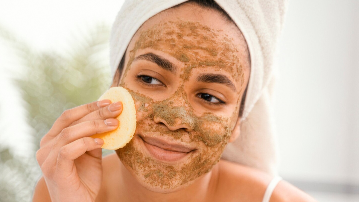 How To Choose The Best Face Scrub In Winter According To Skin Type