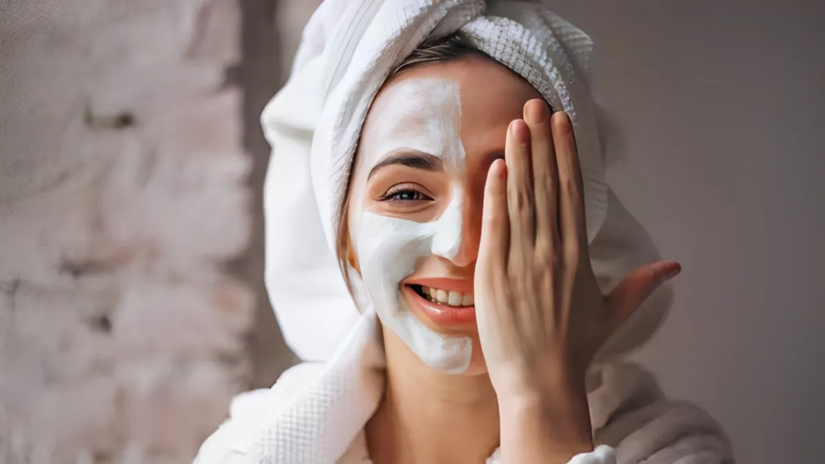 4 Curd Face Packs To Restore Skin Moisture In Cold Weather