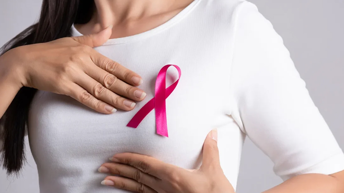 World Cancer Day 2026: How to Check for Lumps and Detect Early Signs of Breast Cancer