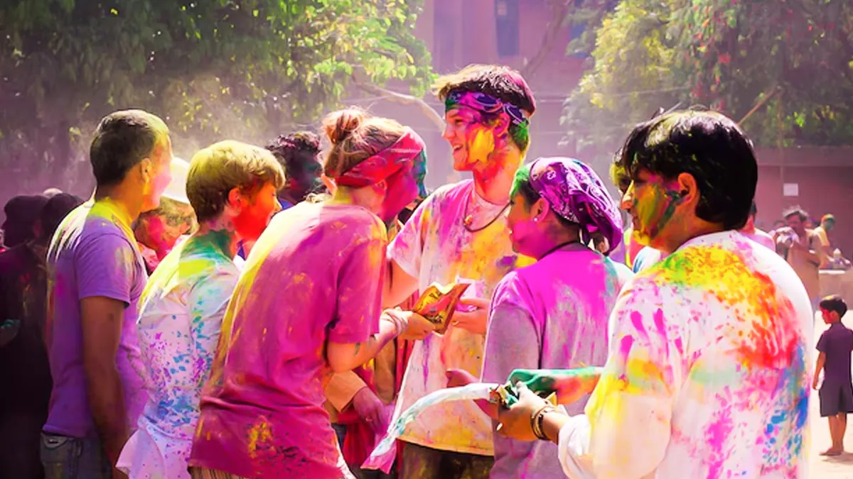 Best Holi Captions For Instagram 