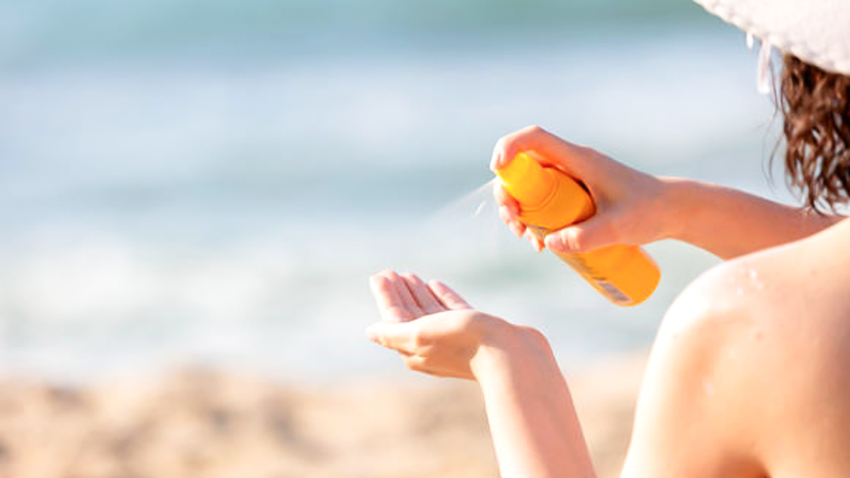 Top 7 Spray Sunscreens For Everyday Sun Protection