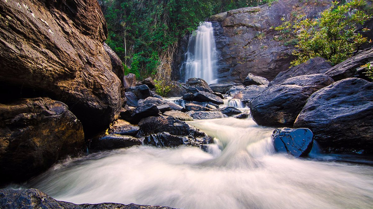 Good Friday Long Weekend Trips 2026: Top 7 Travel Destinations Near Bengaluru