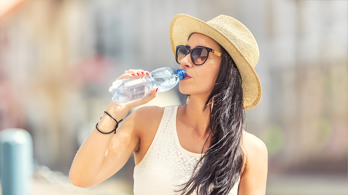 Is "8 Glasses Of Water a Day" Needed In Summers? The Truth About Overhydration