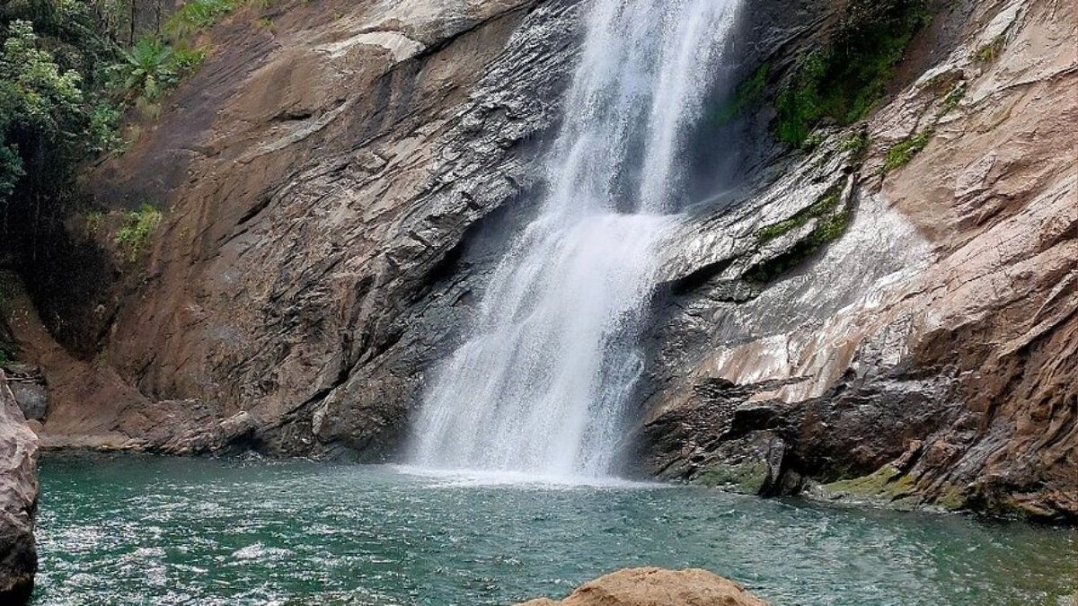 5 Hidden Waterfalls In Kerala You Can Explore