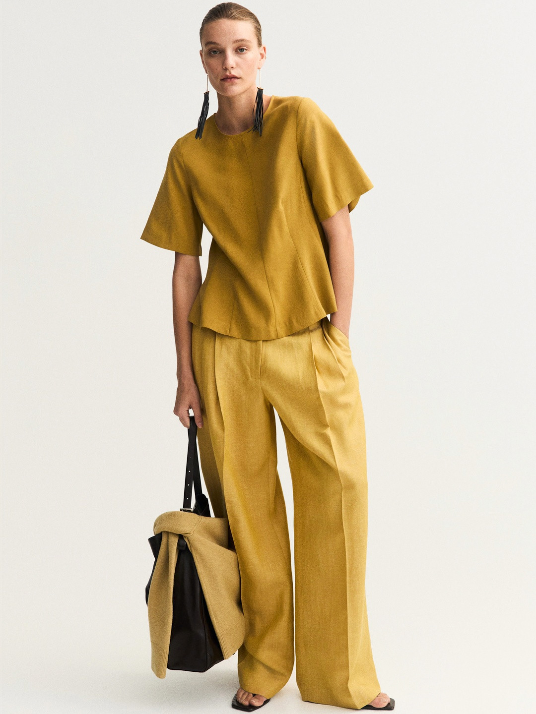 Hm yellow top