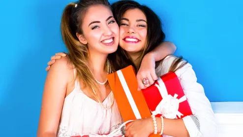 10 Thoughtful Ideas For Your Best Friend Under Rs 5000