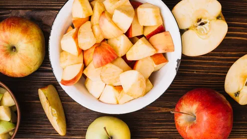 Hacks To Keep Apple Slices From Turning Brown