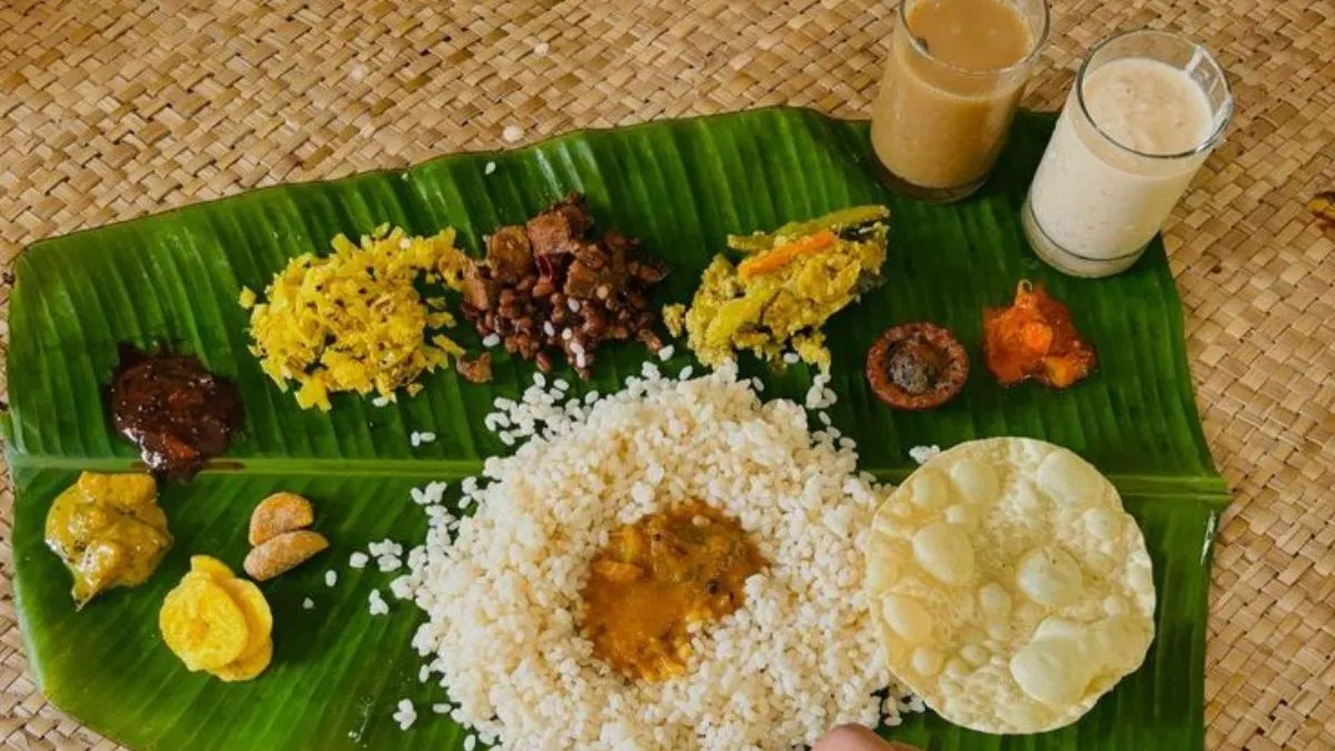 onam-sadhya-2026-meaning-behind-10-must-have-dishes-on-your-banana-leaf