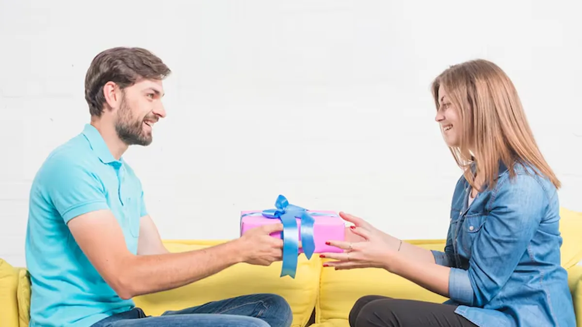 7+ Thoughtful Raksha Bandhan 2026 Gifts For Long-Distance Siblings