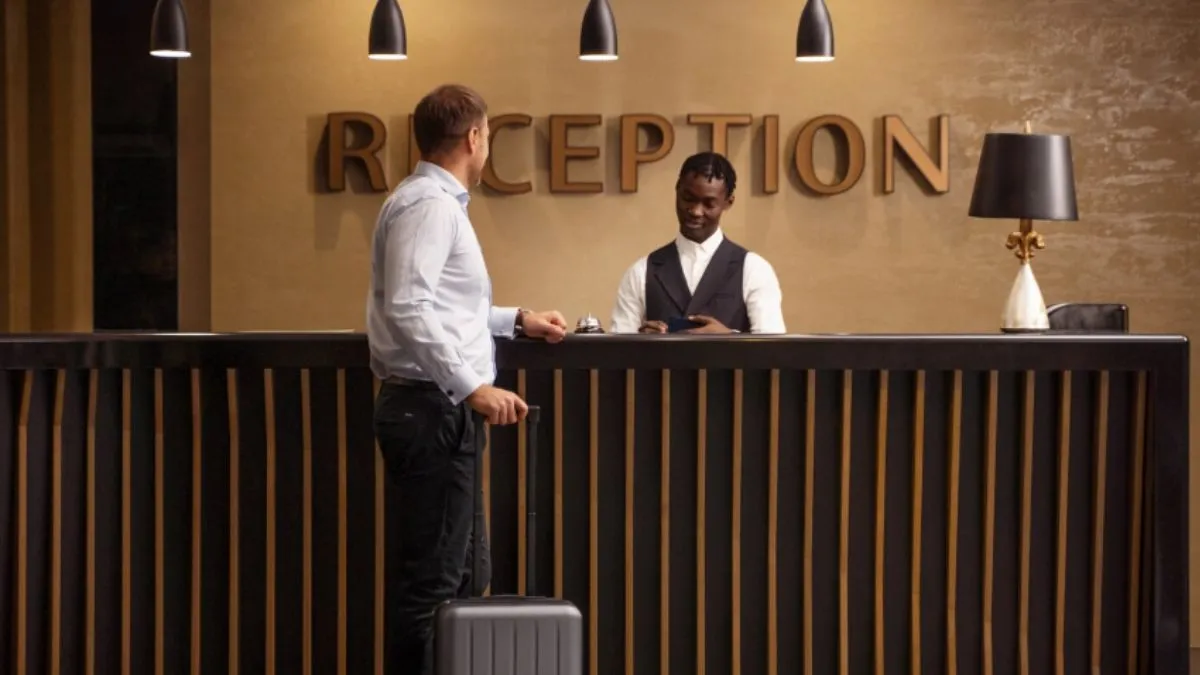 How to spot fake hotel review