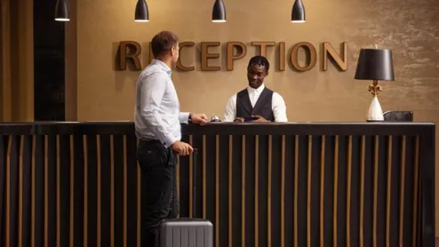 How to spot fake hotel review