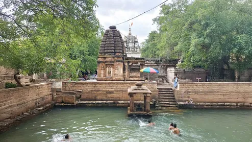 Hidden Below Water? The Ancient Karnataka Shiva Temple That Requires Devotees To Dive Deep