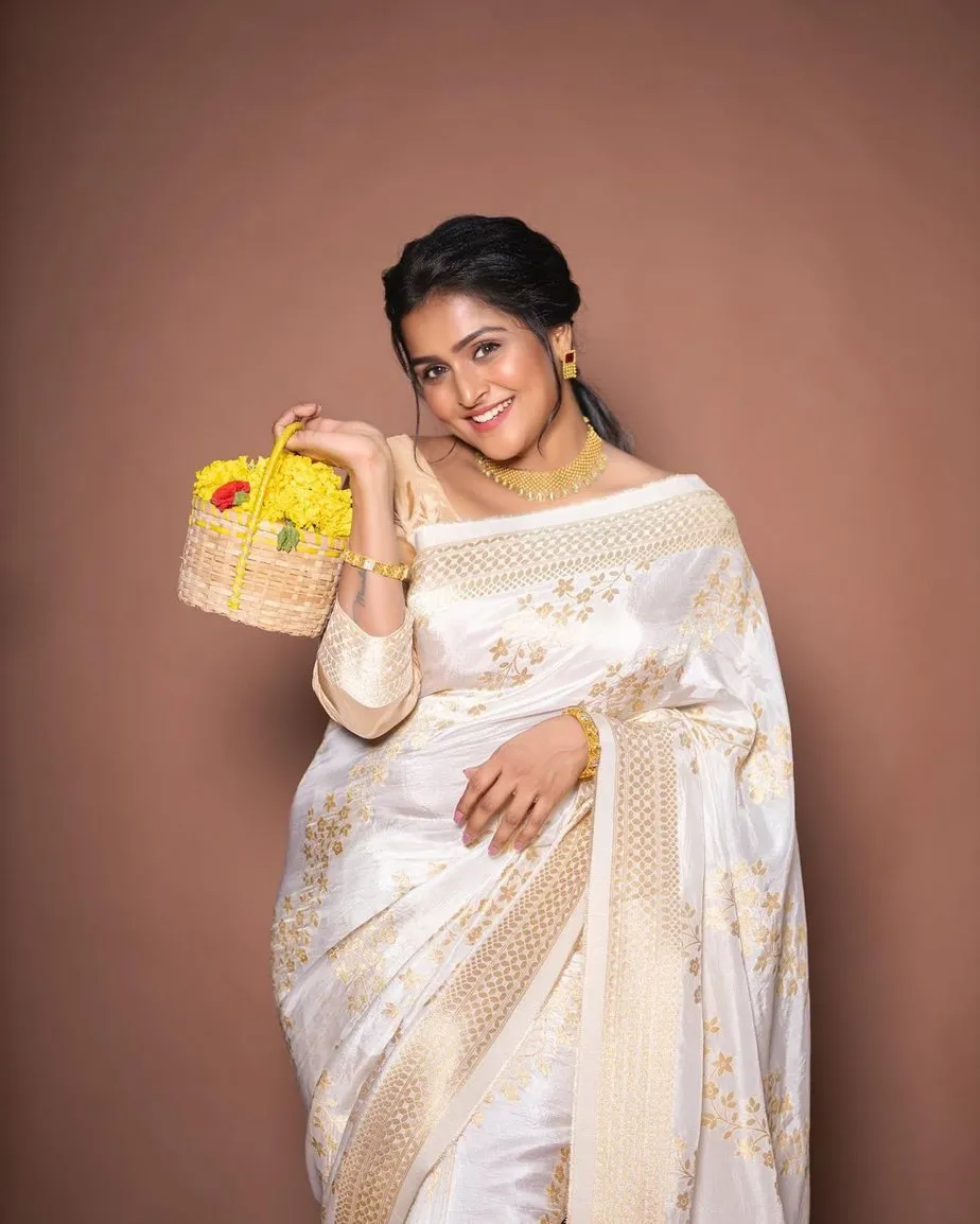 ramya nambeesan onam look