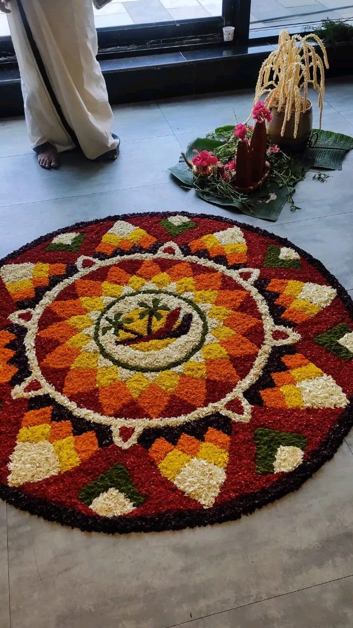 Boat Race Pookalam