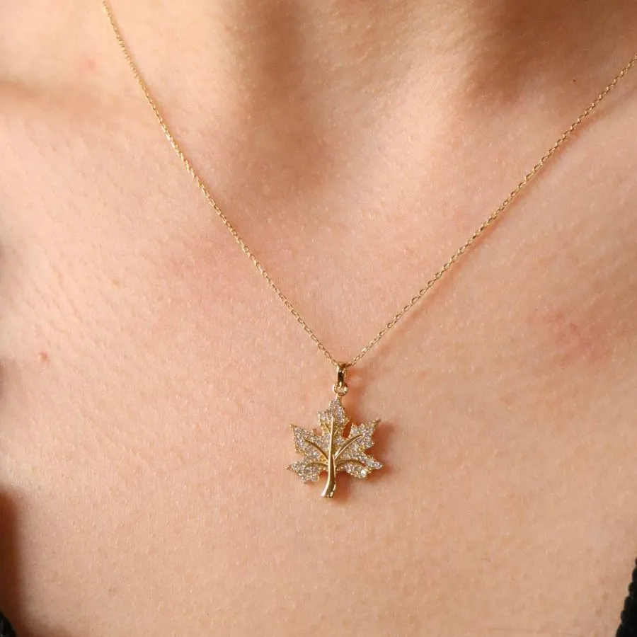 maple leaf pendant