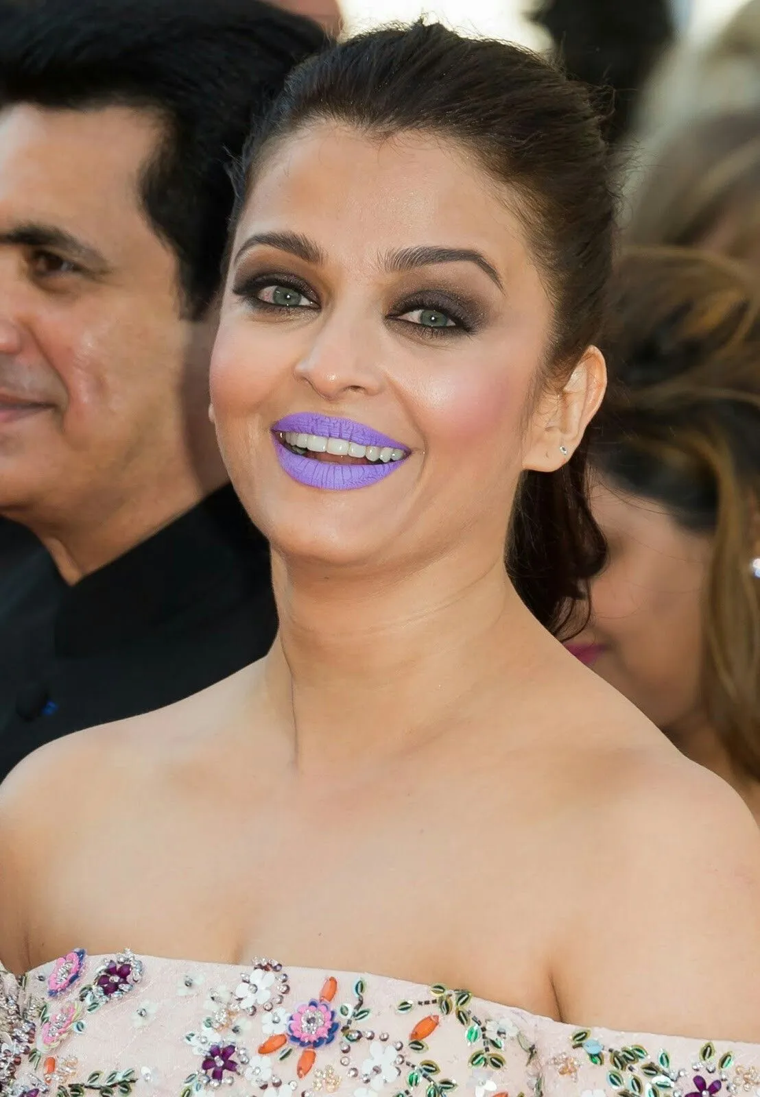 wrong lipshade