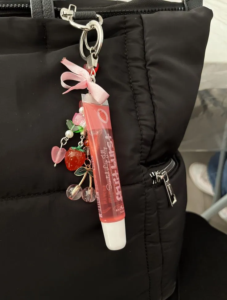 dangling lipgloss