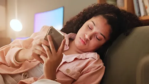 Is Your Phone Secretly Making You More Anxious? 7 Signs It's Time For A Digital Detox