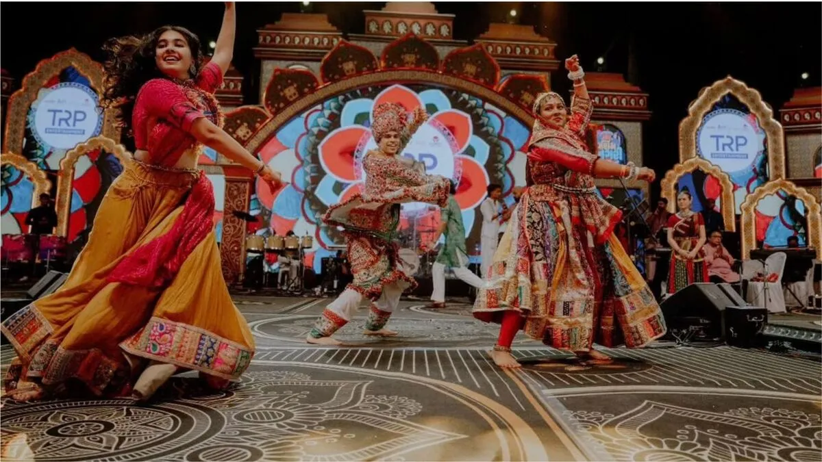 A beginner-friendly guide to your first Garba
