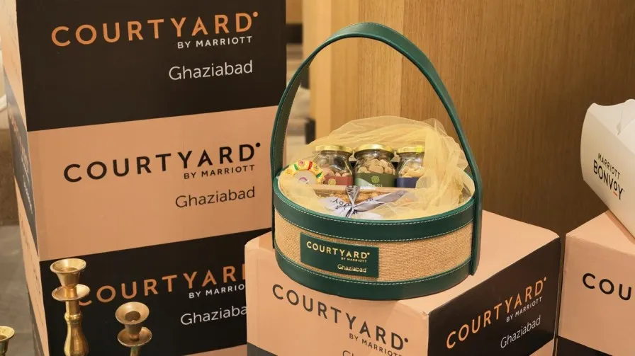 Courtyard Hamper