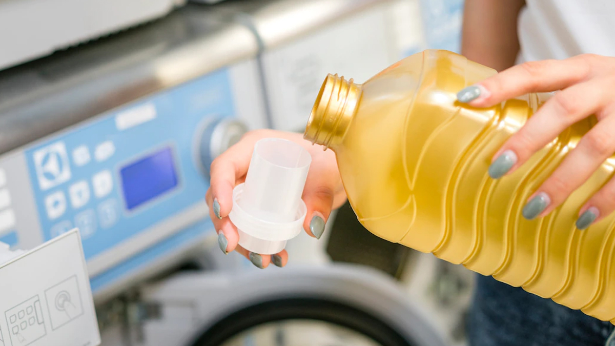 How To Make Fabric Softener With Vinegar