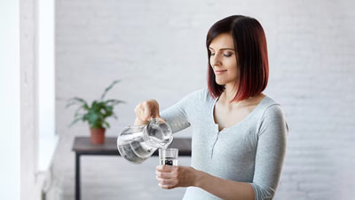 side-effects-of-drinking-warm-water-on-empty-stomach-in-winters