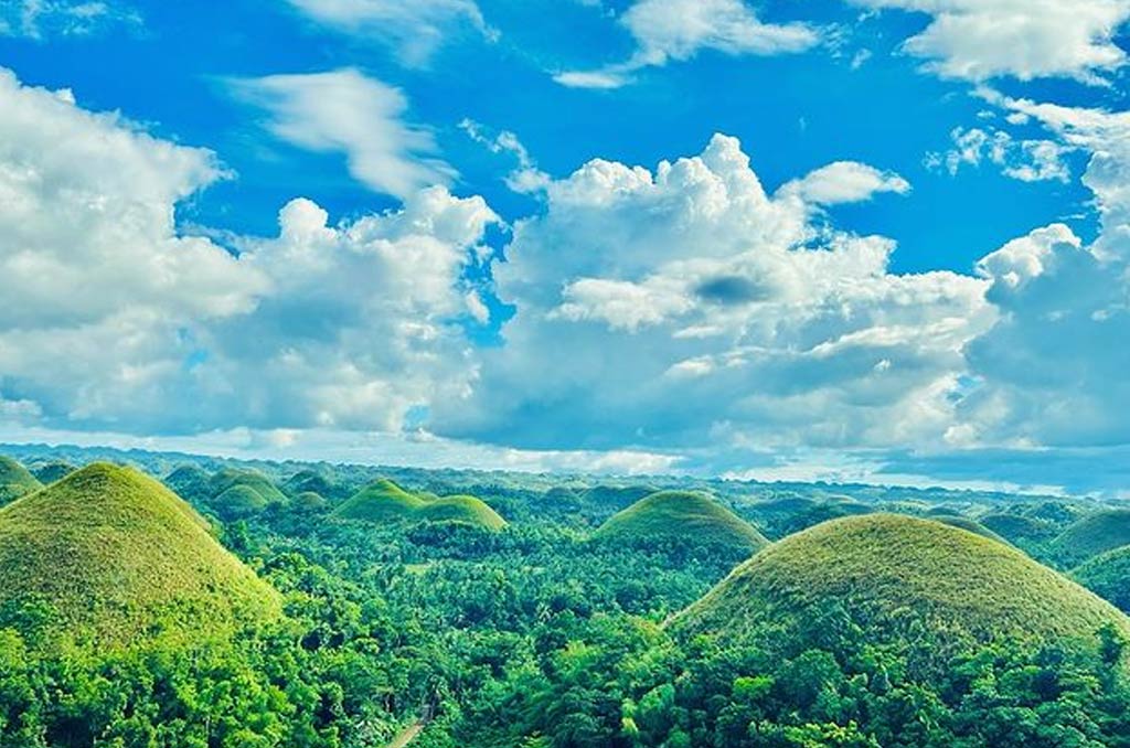 how chocolate hills formed