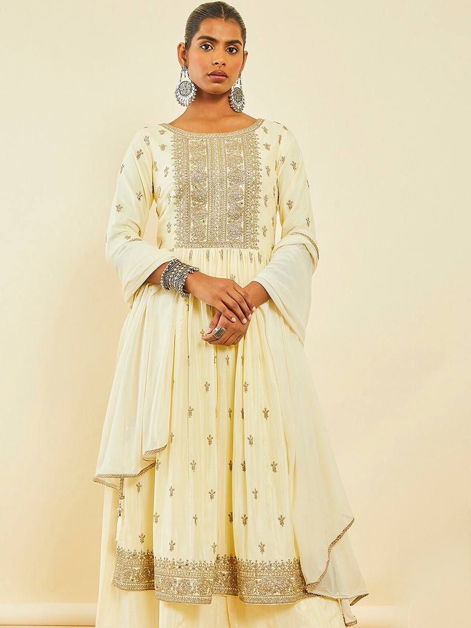 off white colour Plazzo set