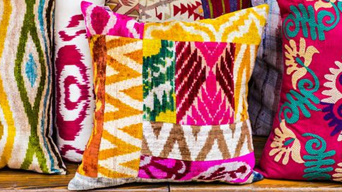 how to make cusion cover with old saree