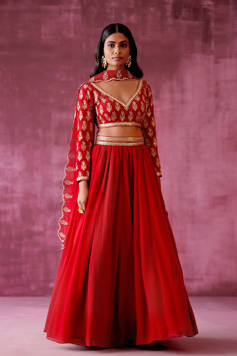Simple red lehenga design