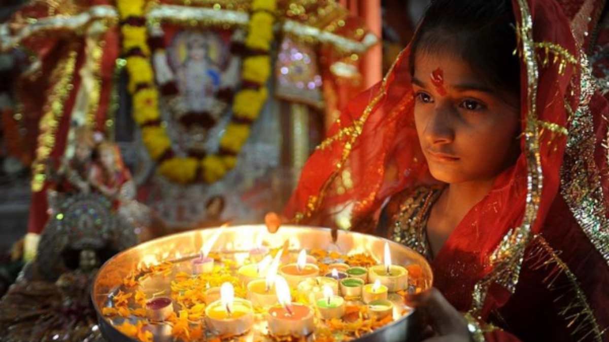 shardiya navratri 2024 maa durga idol vastu tips