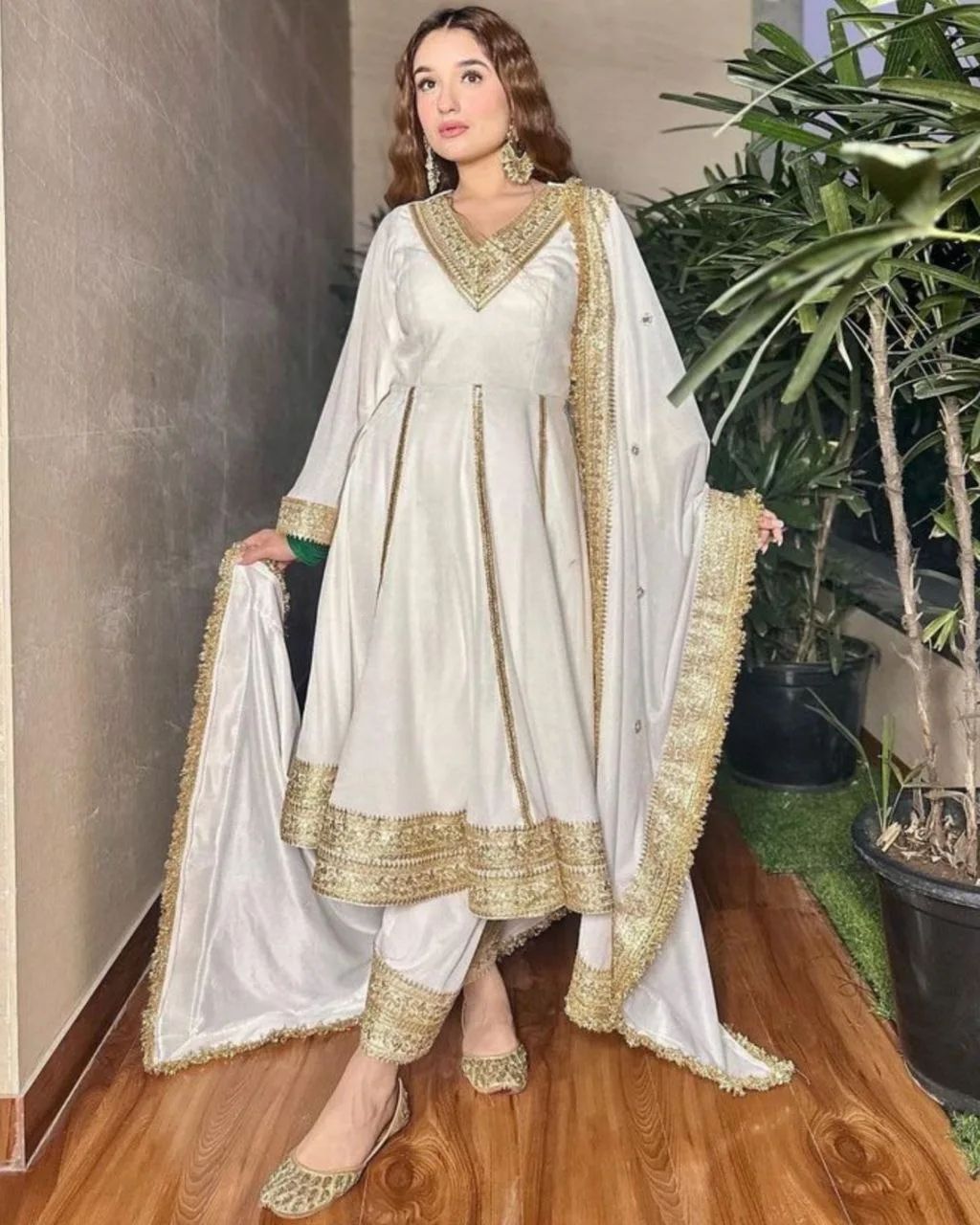 Launch Price 2250--&nbsp; Rs Only - COD - Fully Stitched&nbsp; &nbsp; &nbsp;  COD available&nbsp;&nbsp;&nbsp;  Free shipping all over india&nbsp;&nbsp;&nbsp;  Easy Returns-Exchange Available&nbsp;&nbsp;&nbsp;  Plz Message to book your orders&nbsp;&nbsp;  Limited stocks, Book Now