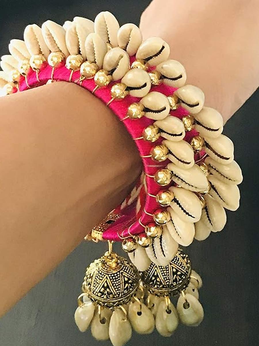 latkan shell bangle set