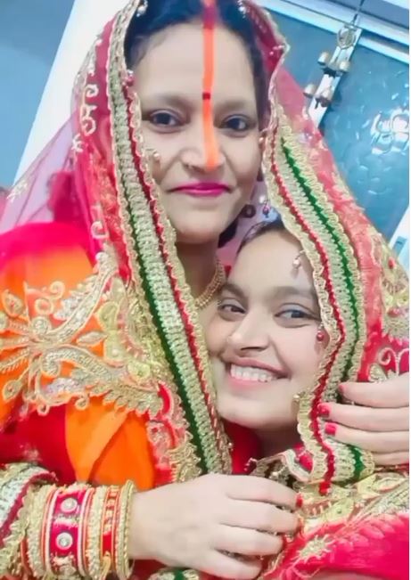 mother daughter bond