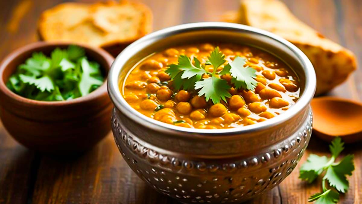 how to make perfect khatta moong in hindi