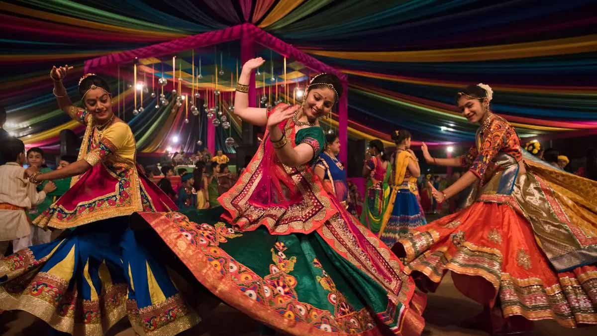 5 best dandiya places in mumbai for couples2