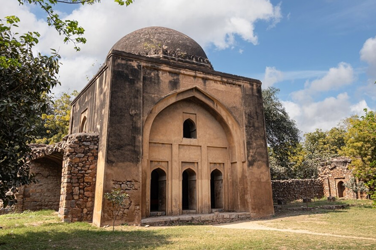 what is the history of tohfewala