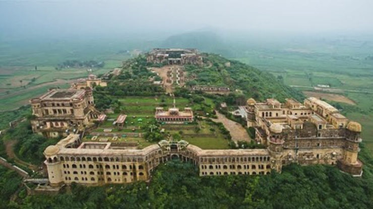 About tijara fort