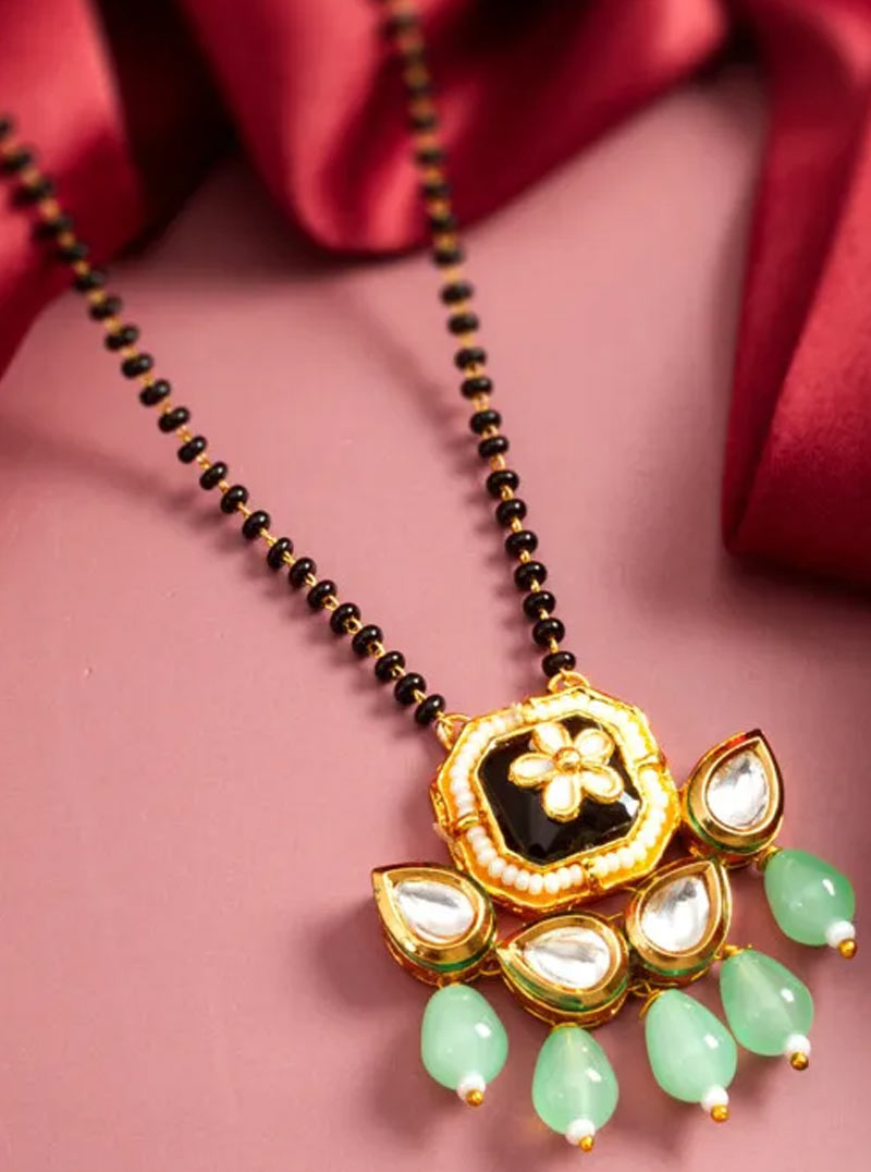 Kundan necklace