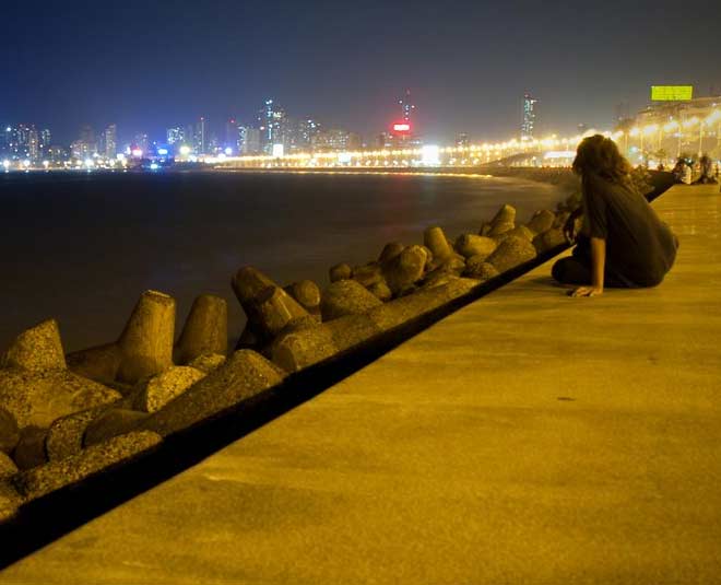 mareen drive mumbai beach