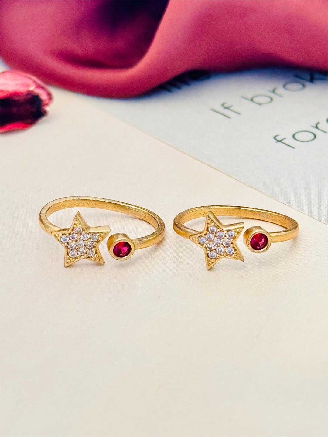 Star toe ring
