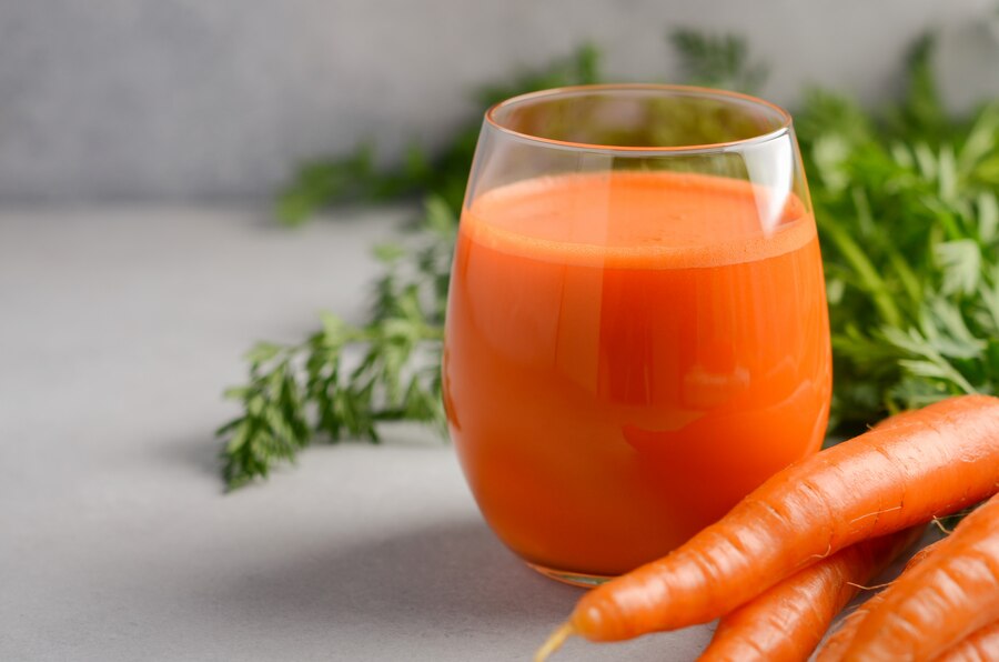 carrot juice to get glowing skin