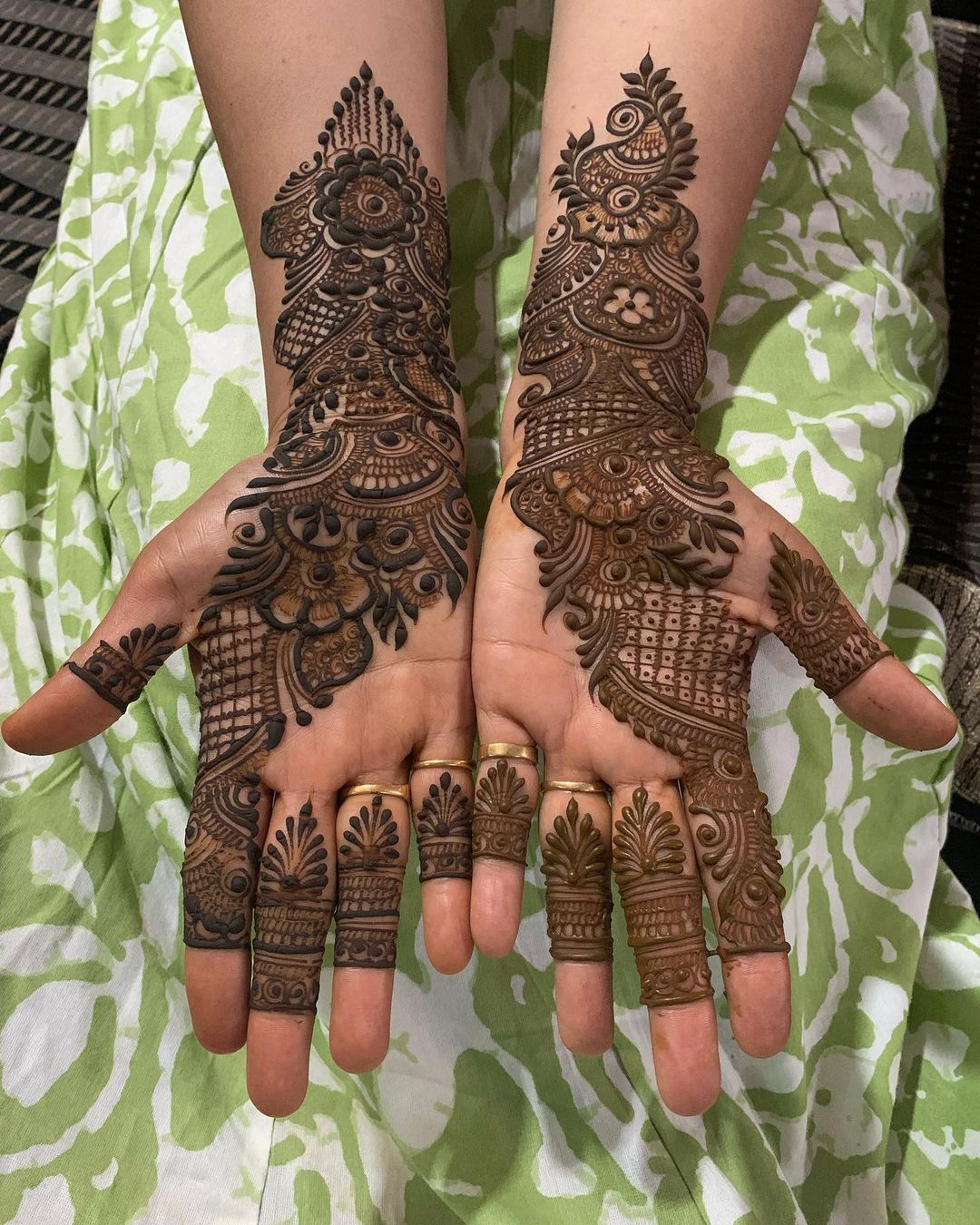 karwa chauth 2024 henna designs