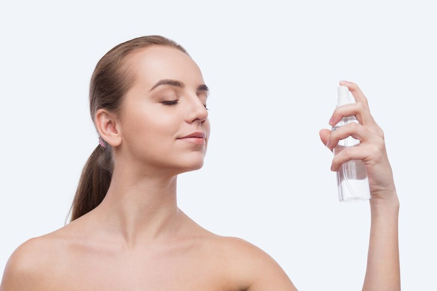 DIY makeup setting spray with rose water