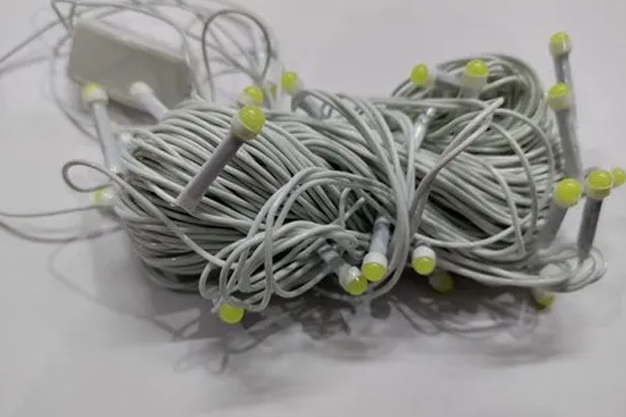 How to prevent diwali lights from getting tangled