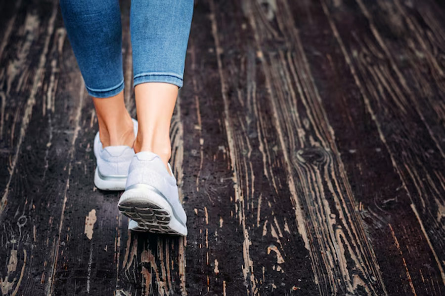 How to stop shoes from making noise when you walk