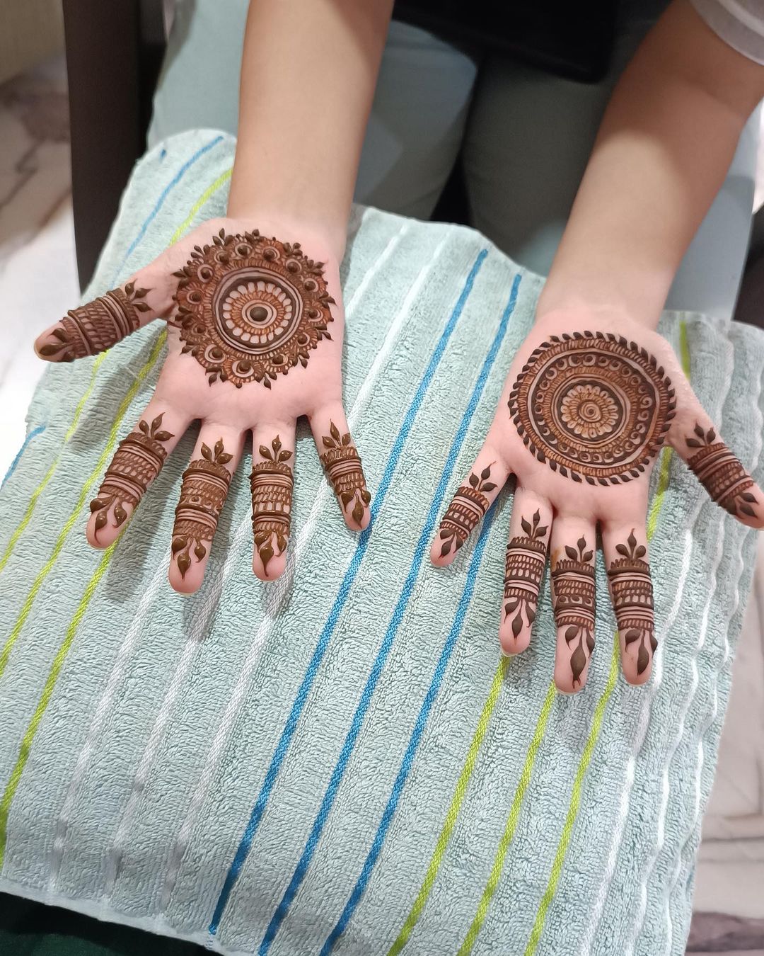 chakra mehndi