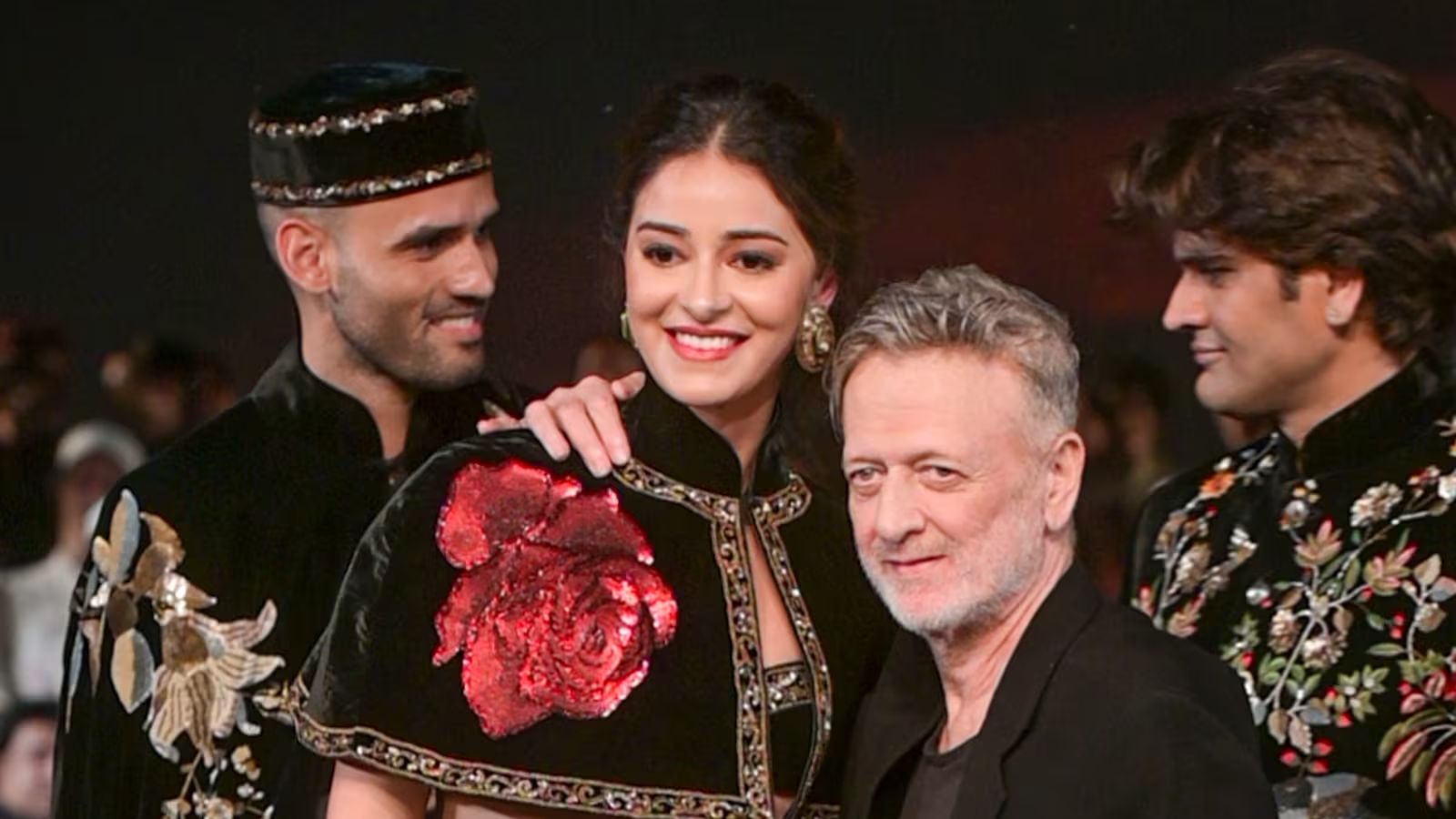 rohot bal fashion show