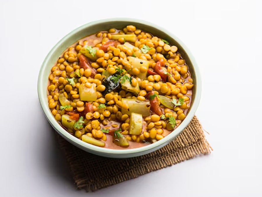 nahay khay lauki chana dal